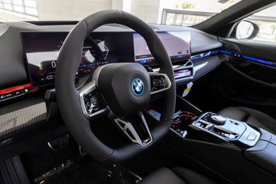 2027 BMW 550e Base