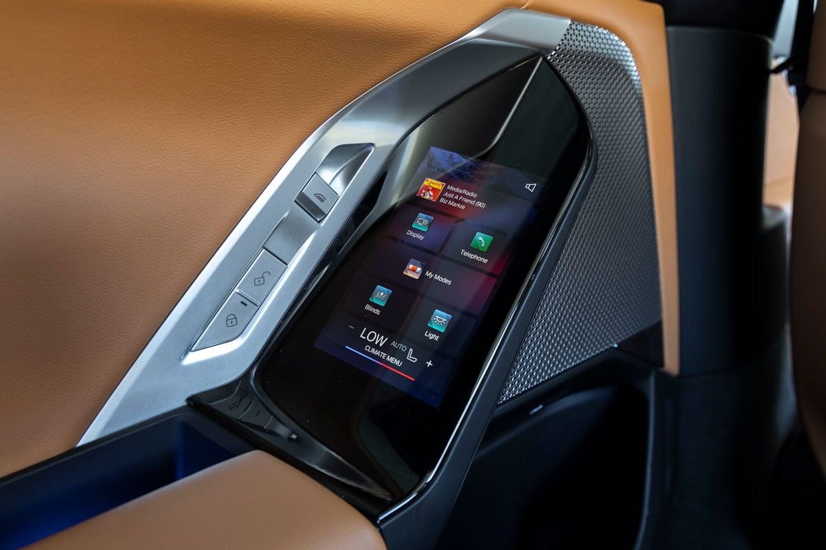 2023 BMW 740i 740i