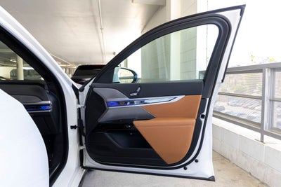 2023 BMW 740i 740i