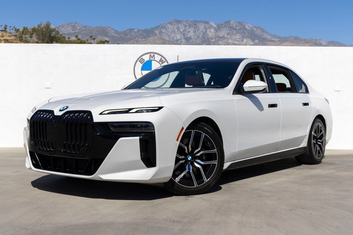 2023 BMW 740i 740i
