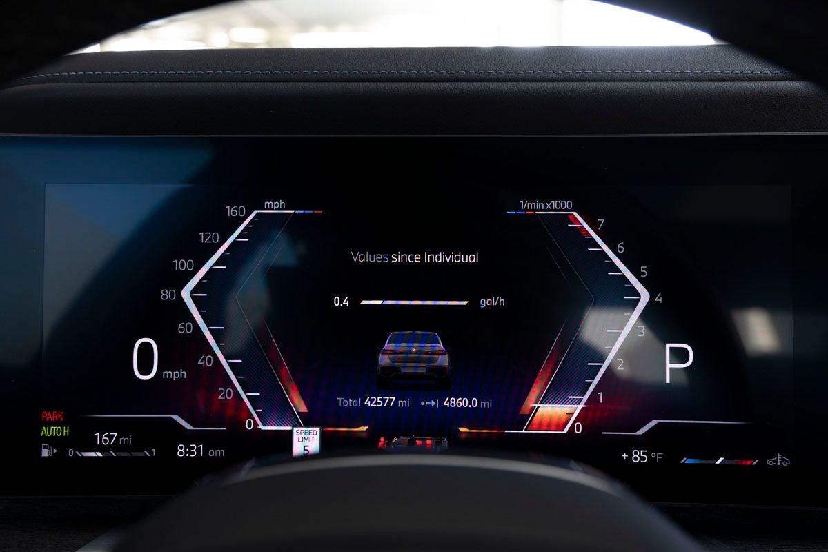 2023 BMW 740i 740i