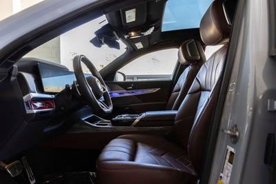 2023 BMW 740i 740i