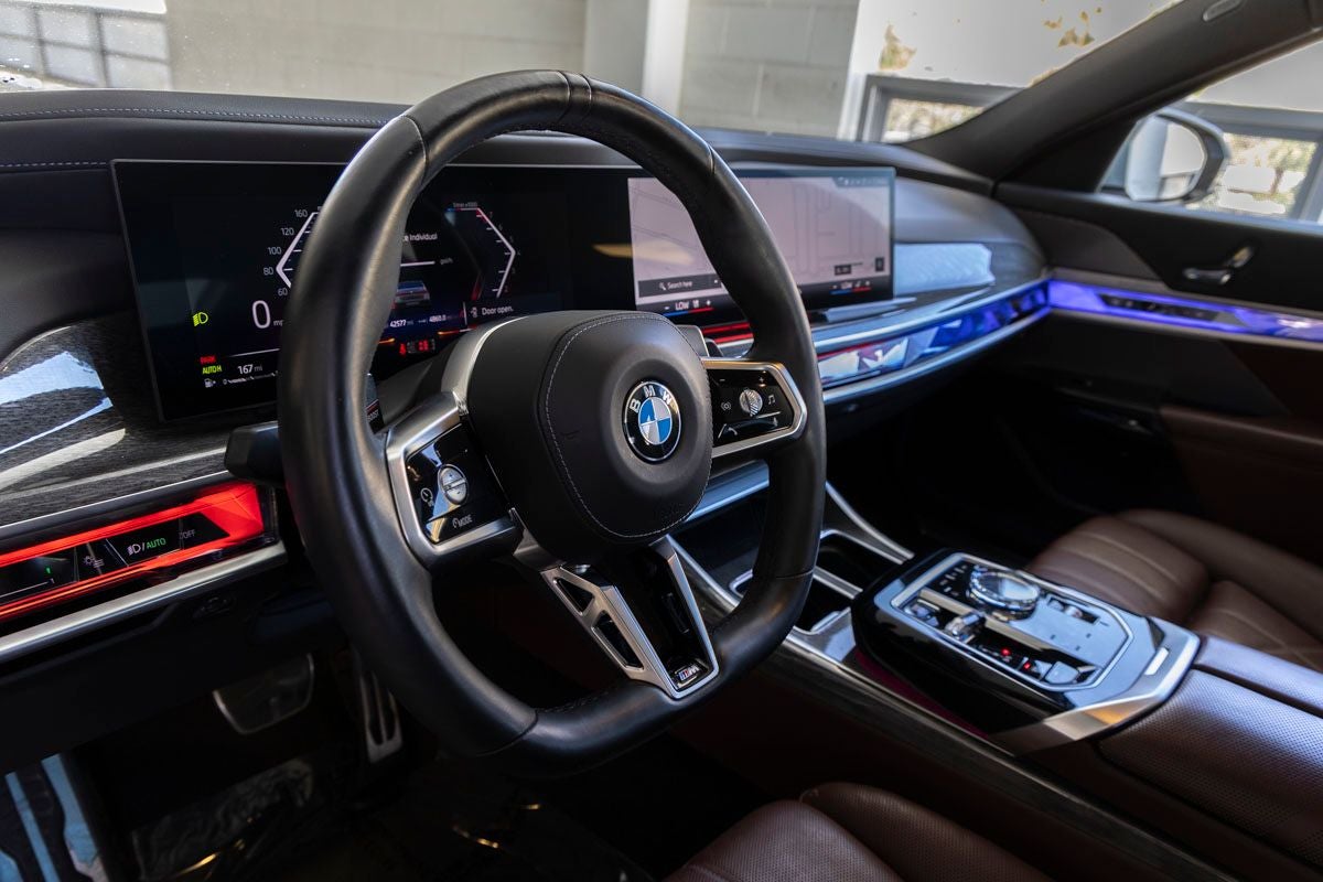 2023 BMW 740i 740i