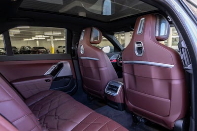 2023 BMW 740i 740i
