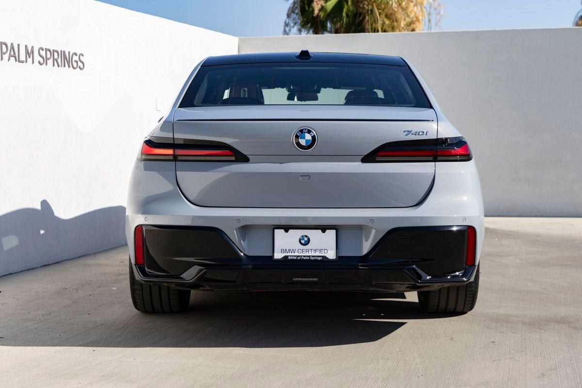 2023 BMW 740i 740i