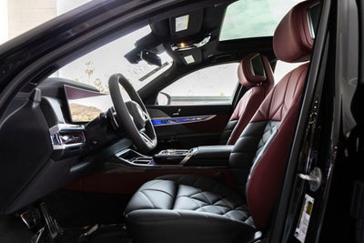 2026 BMW 740i 740i