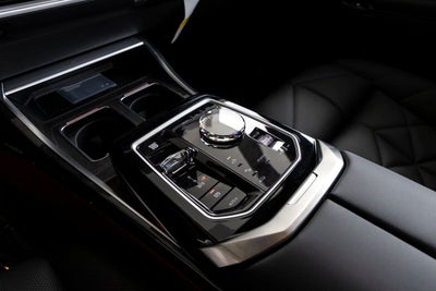 2026 BMW 740i 740i