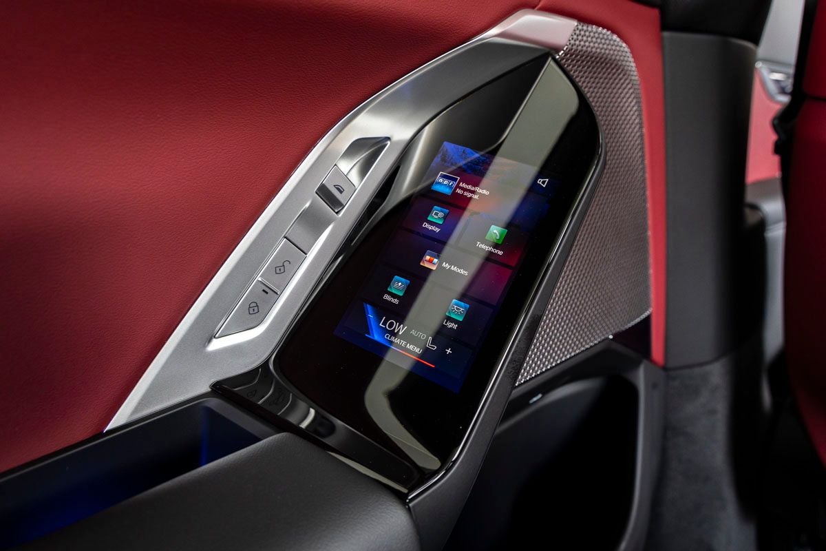 2026 BMW 740i 740i