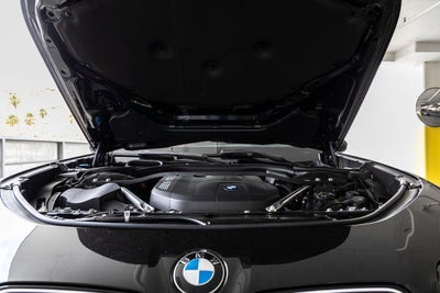 2026 BMW 740i 740i
