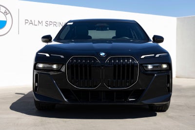 2025 BMW 740i 740i