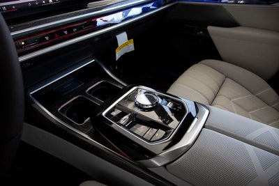 2025 BMW 7 Series 740i xDrive