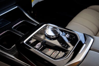 2025 BMW 7 Series 740i xDrive