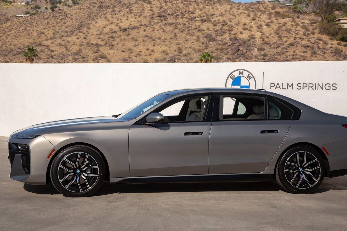 2025 BMW 7 Series 740i xDrive