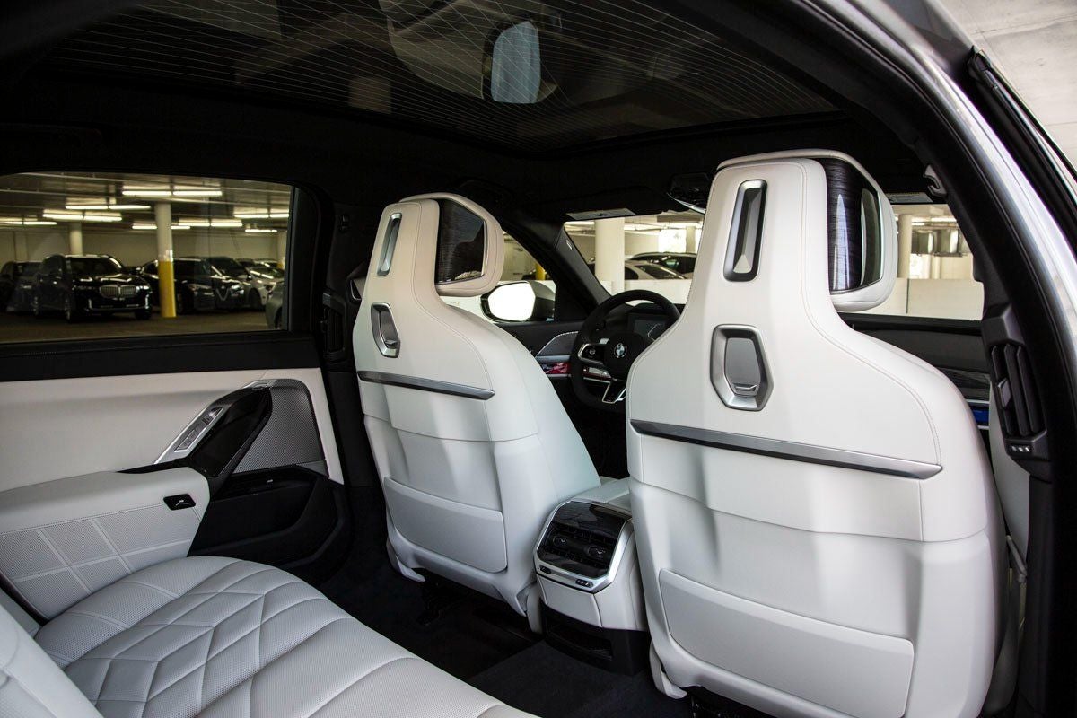 2025 BMW 7 Series 740i xDrive