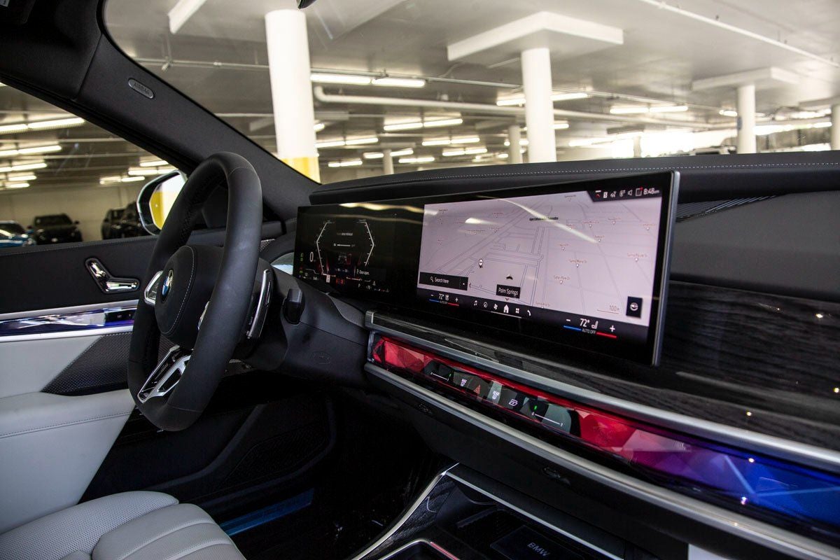 2025 BMW 7 Series 740i xDrive