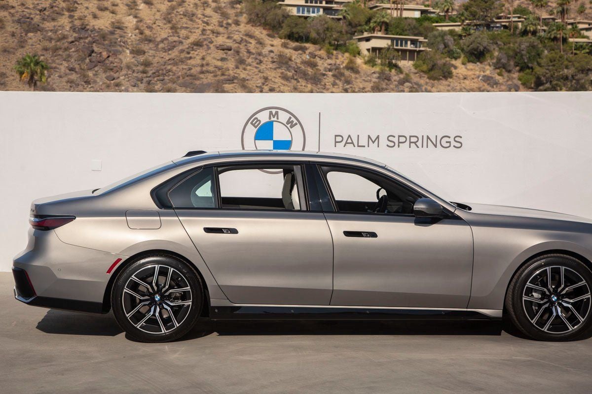 2025 BMW 7 Series 740i xDrive