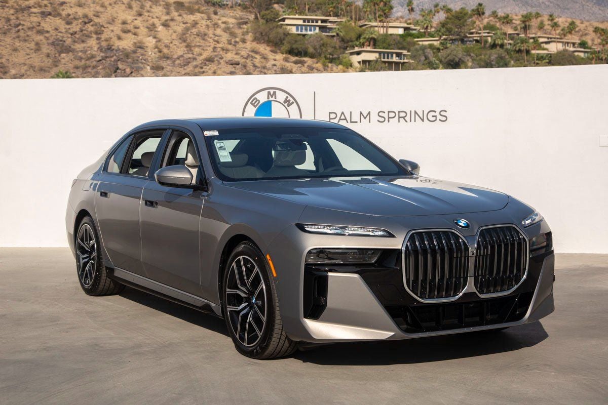 2025 BMW 7 Series 740i xDrive