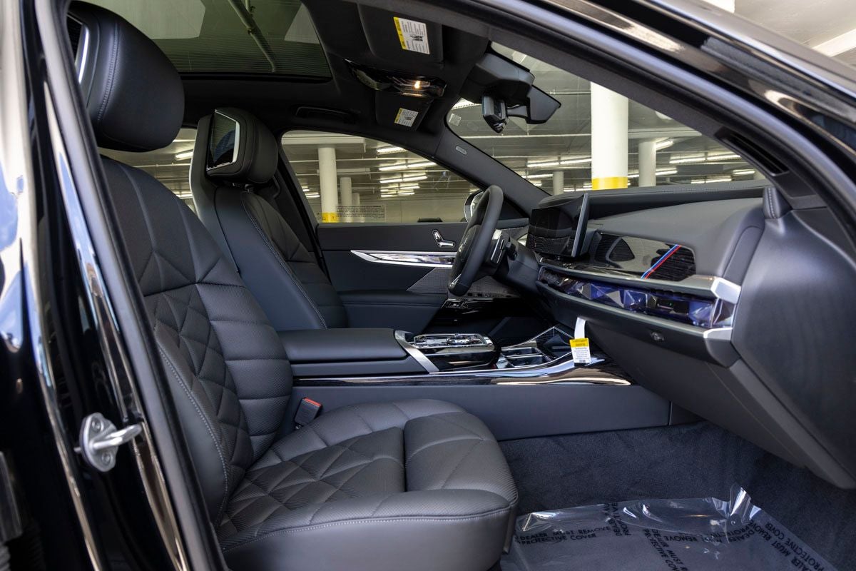 2026 BMW 740i 740i xDrive