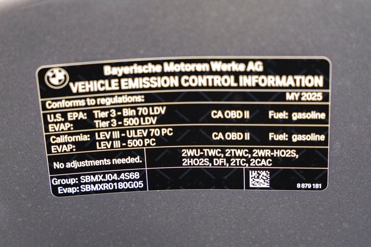 2025 BMW 760i 760i xDrive