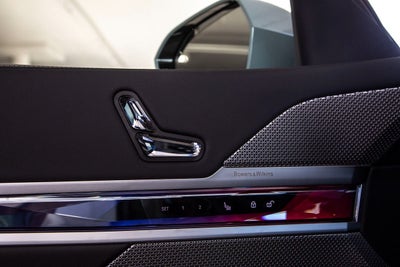 2025 BMW 760i 760i xDrive