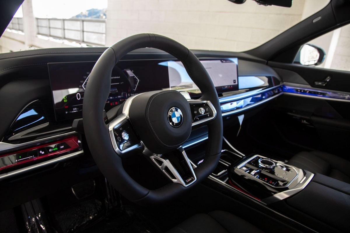 2025 BMW 760i 760i xDrive