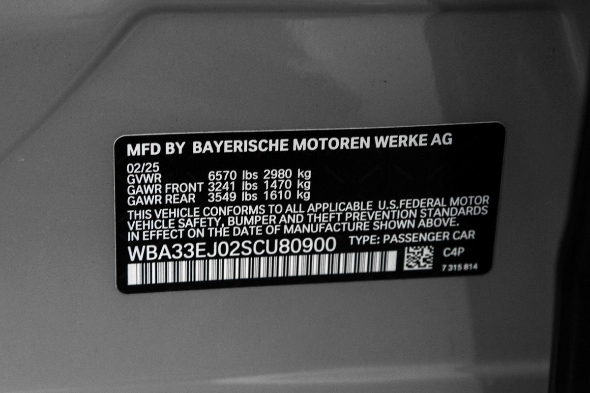 2025 BMW 760i 760i xDrive