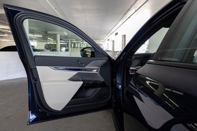 2026 BMW 760i 760i xDrive