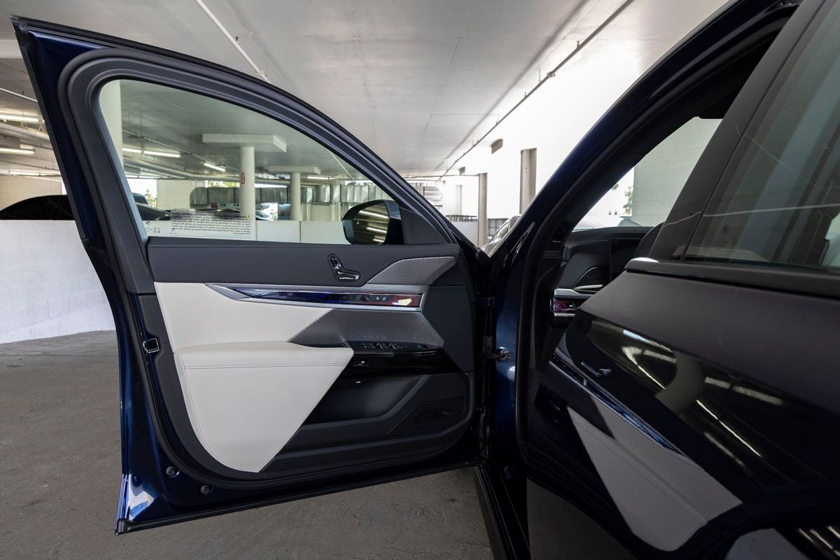 2026 BMW 760i 760i xDrive