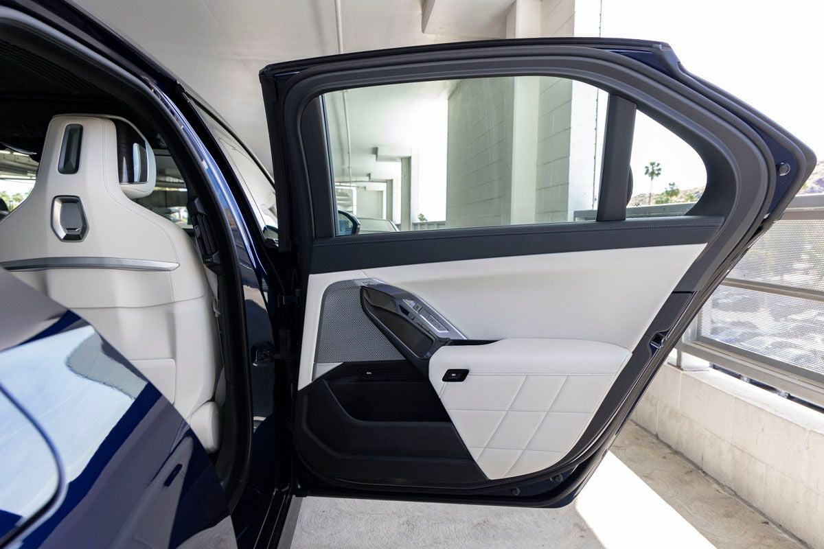 2026 BMW 760i 760i xDrive