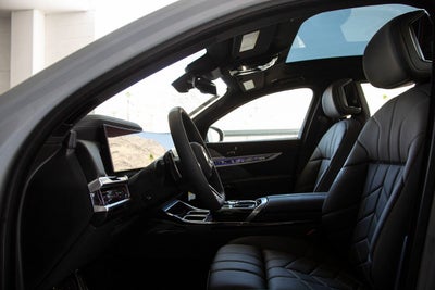 2025 BMW 760i 760i xDrive