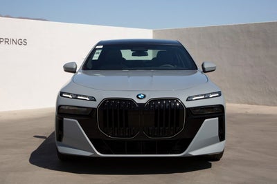 2025 BMW 760i 760i xDrive