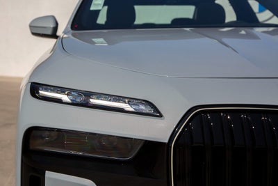 2025 BMW 760i 760i xDrive