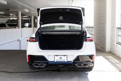 2025 BMW 760i 760i xDrive