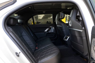 2025 BMW 760i 760i xDrive