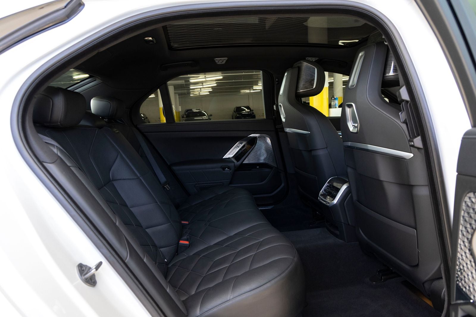 2025 BMW 760i 760i xDrive