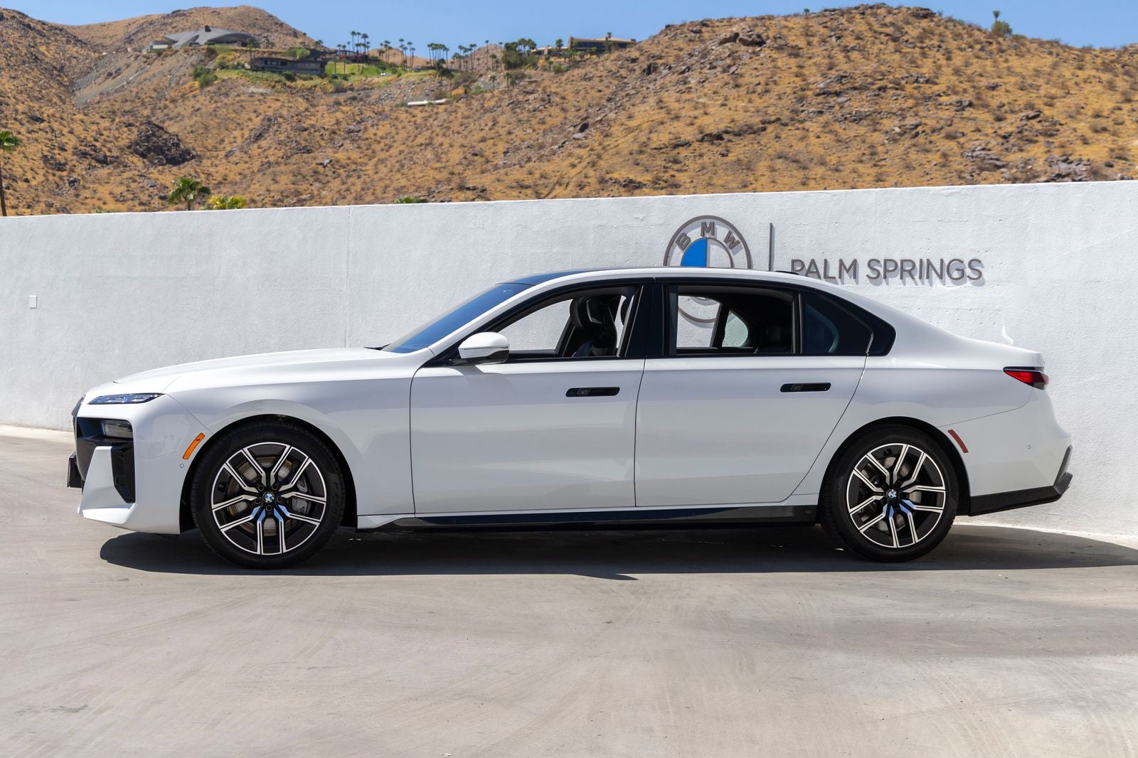 2025 BMW 760i 760i xDrive