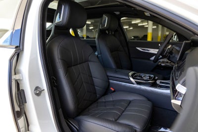 2025 BMW 760i 760i xDrive