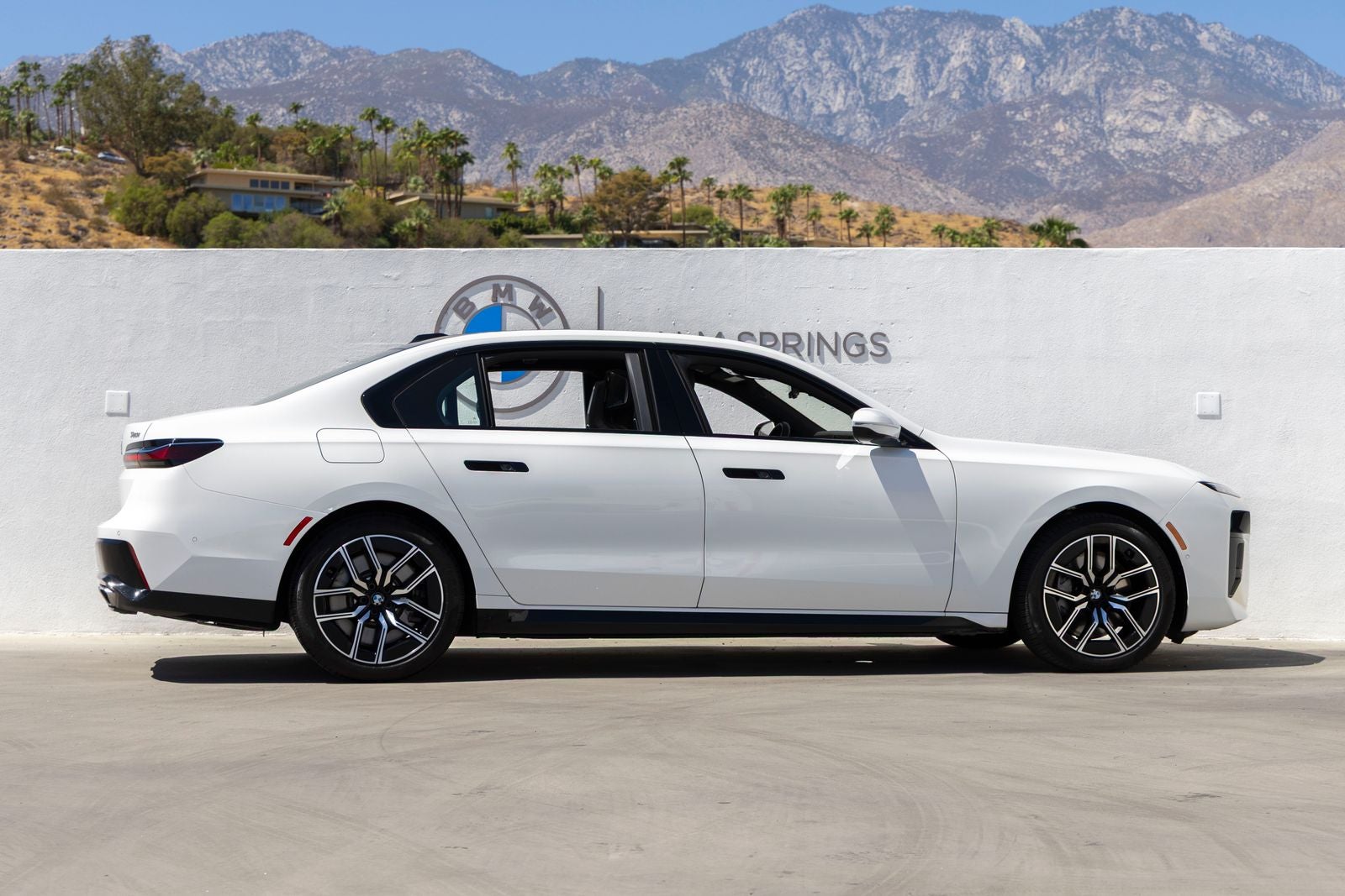 2025 BMW 760i 760i xDrive