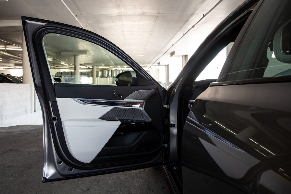 2025 BMW 760i 760i xDrive