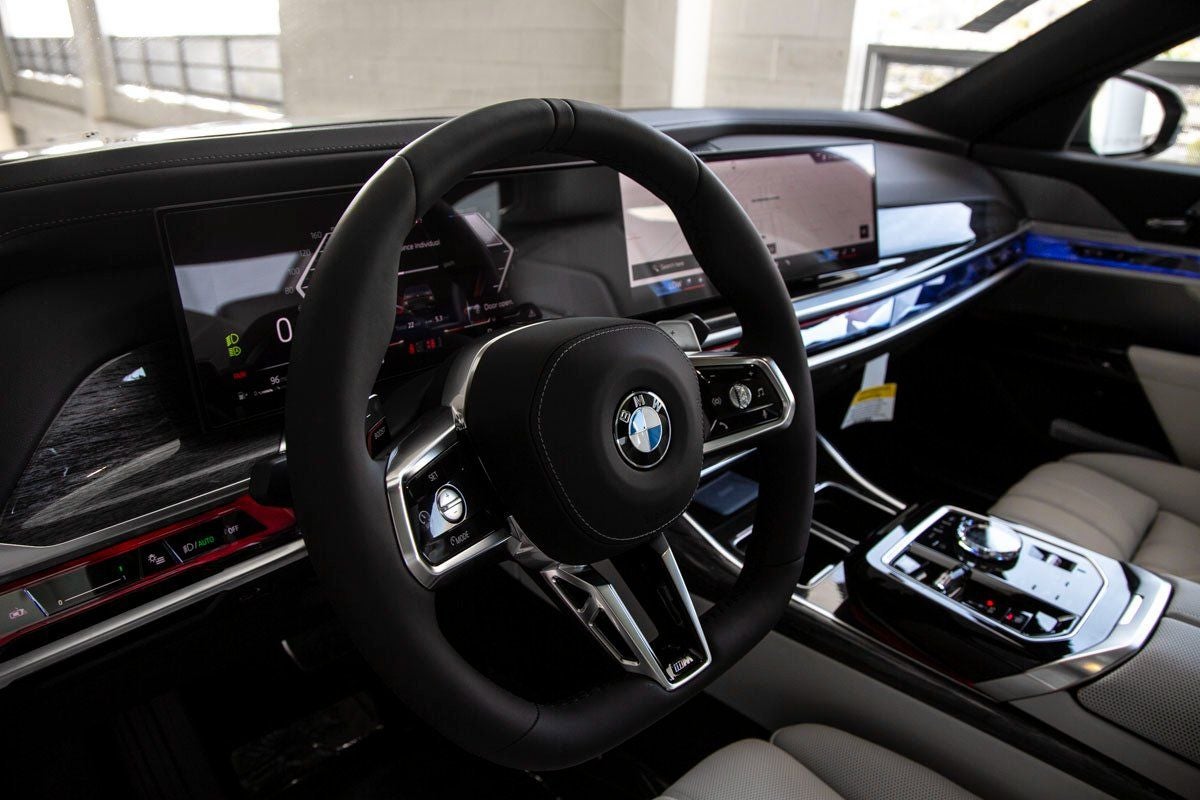2025 BMW 760i 760i xDrive