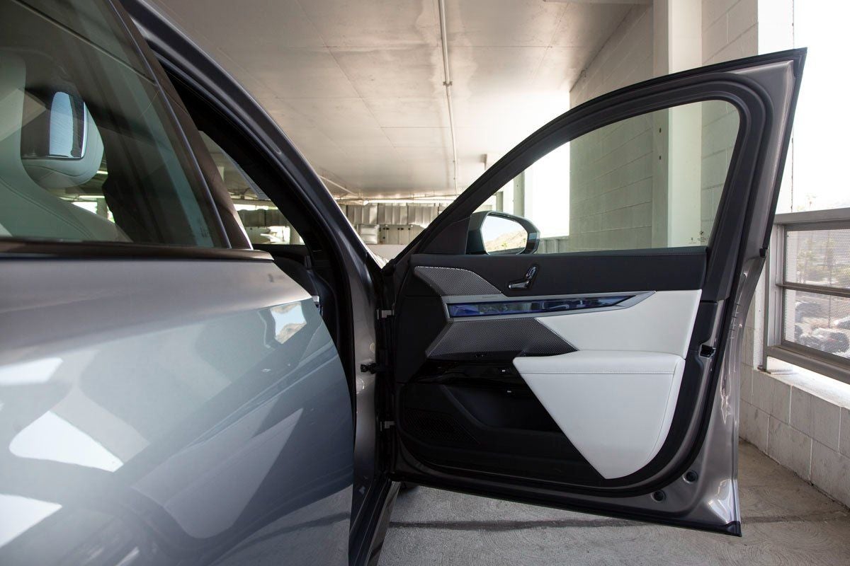 2025 BMW 760i 760i xDrive