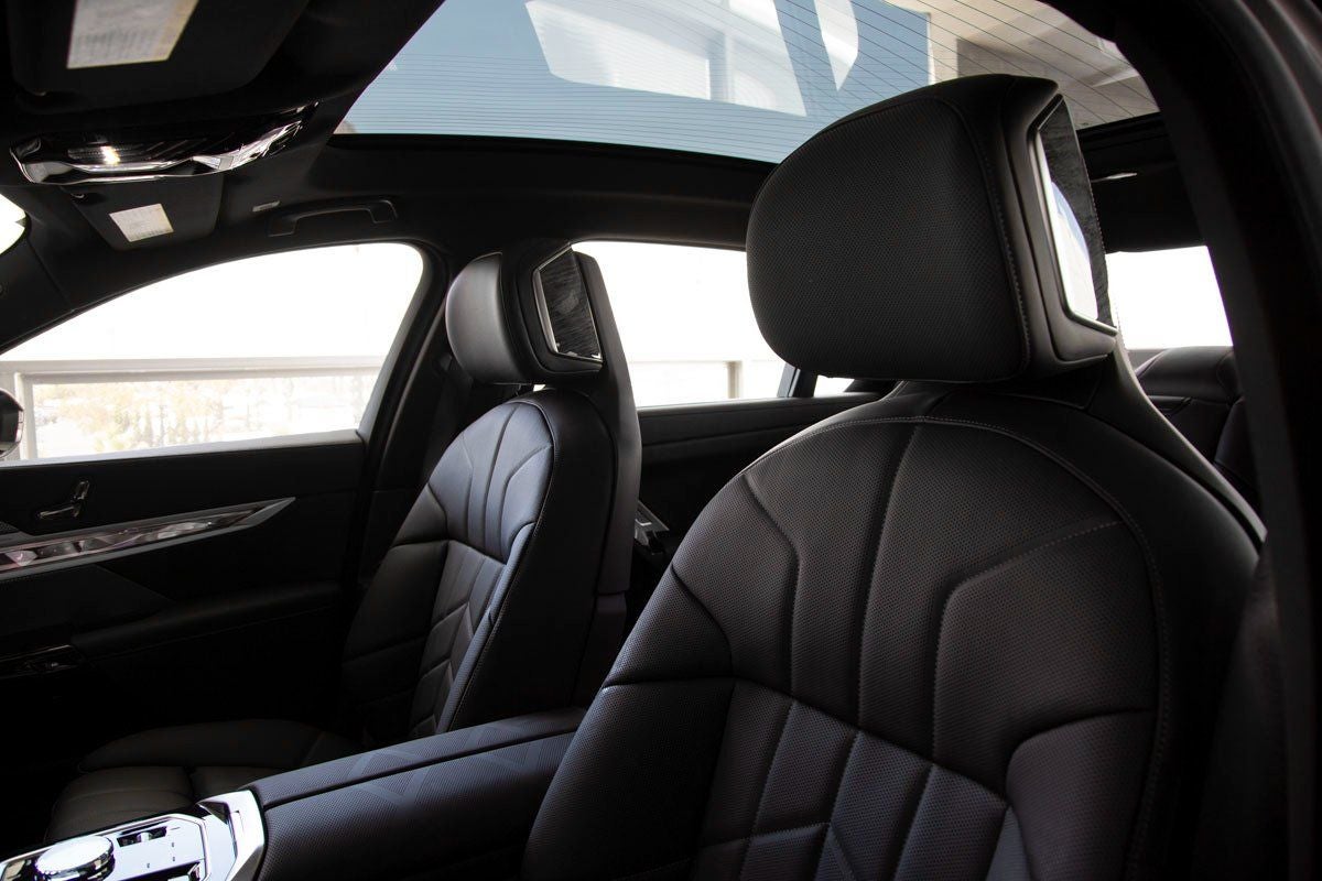 2025 BMW 760i 760i xDrive