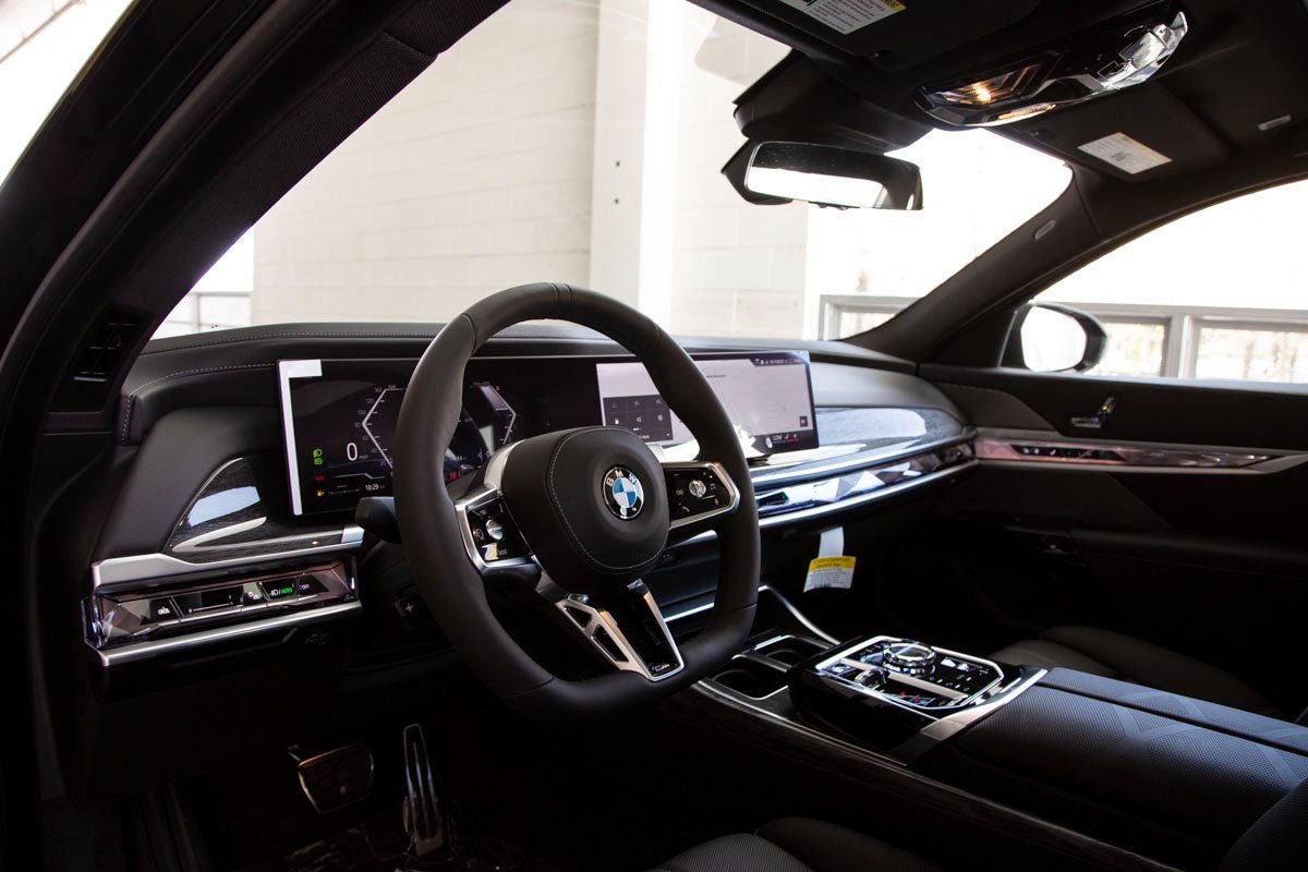 2025 BMW 760i 760i xDrive