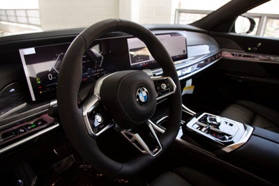 2025 BMW 760i 760i xDrive