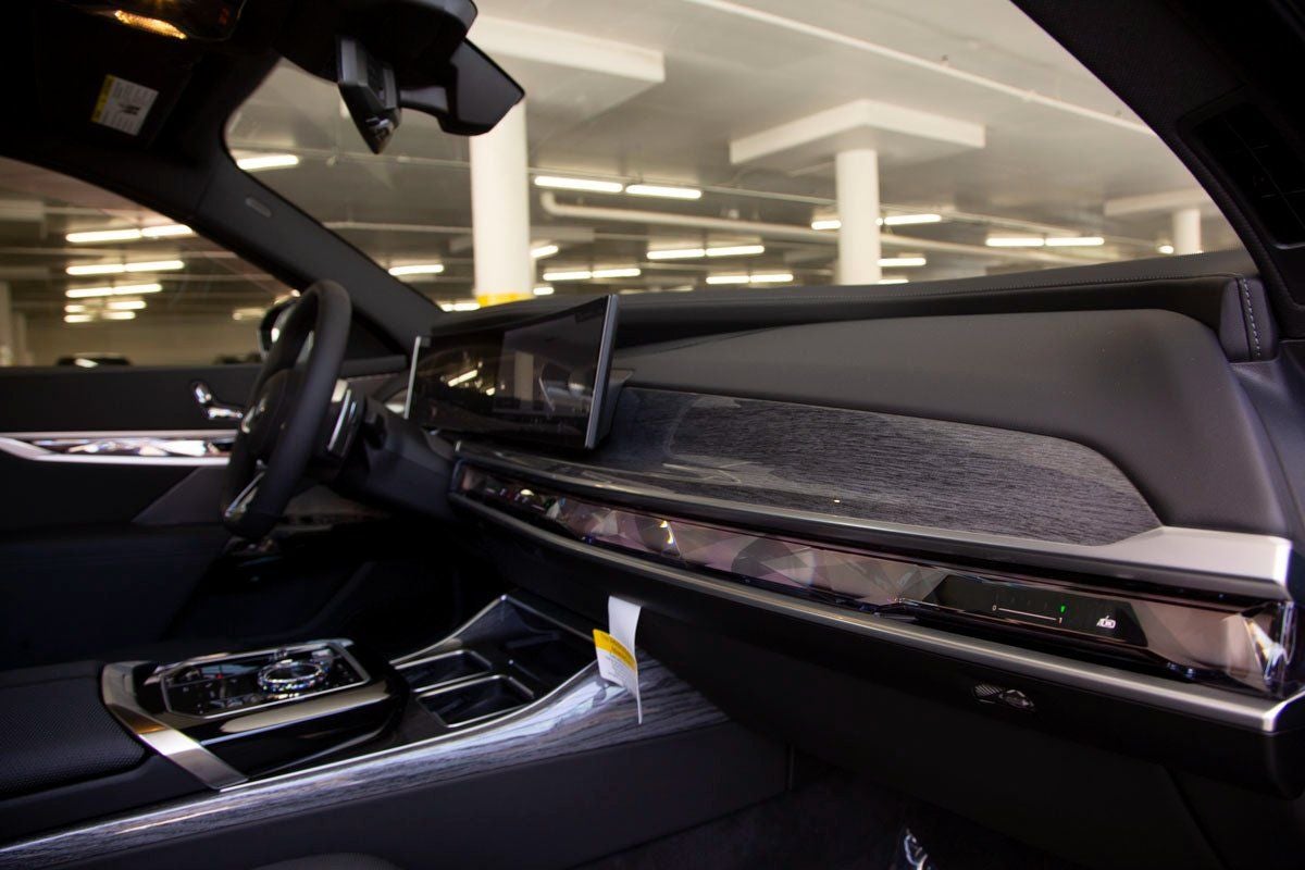 2025 BMW 760i 760i xDrive