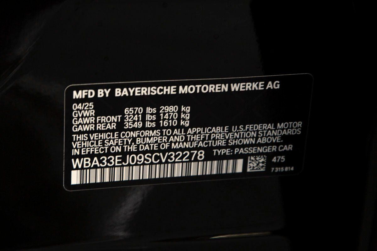 2025 BMW 760i 760i xDrive