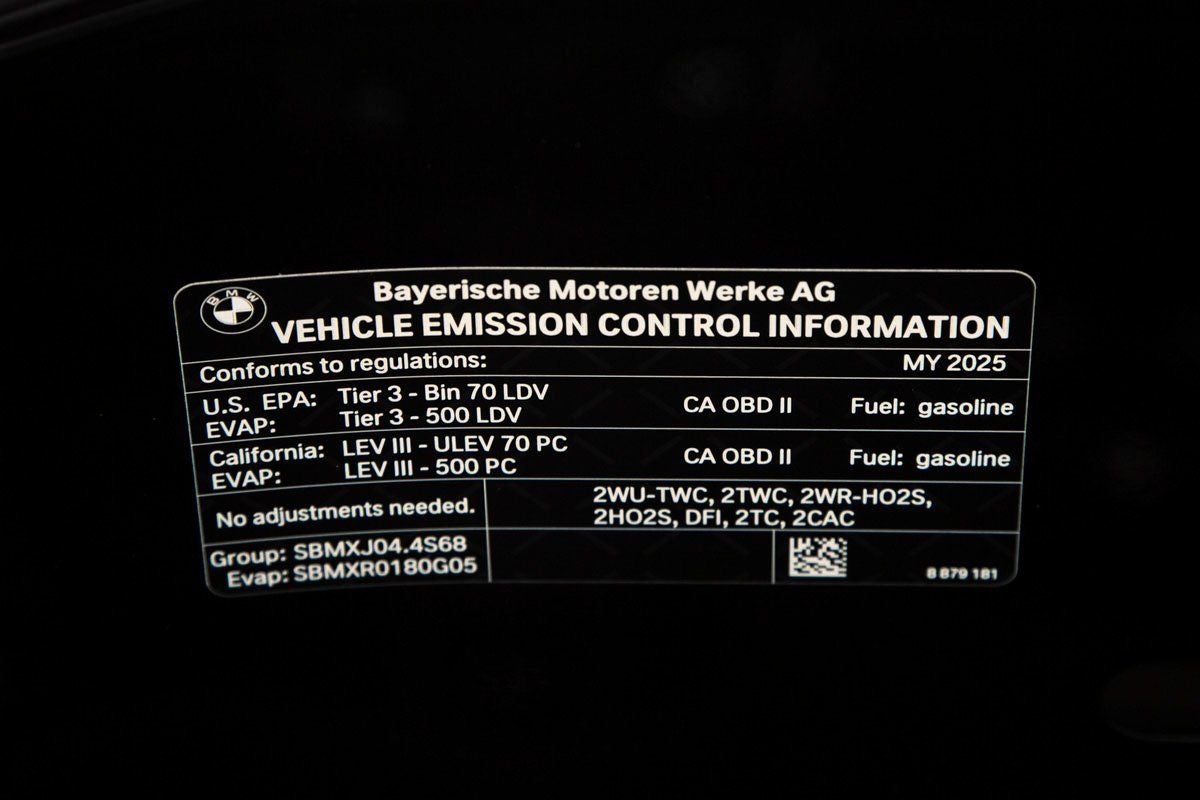 2025 BMW 760i 760i xDrive