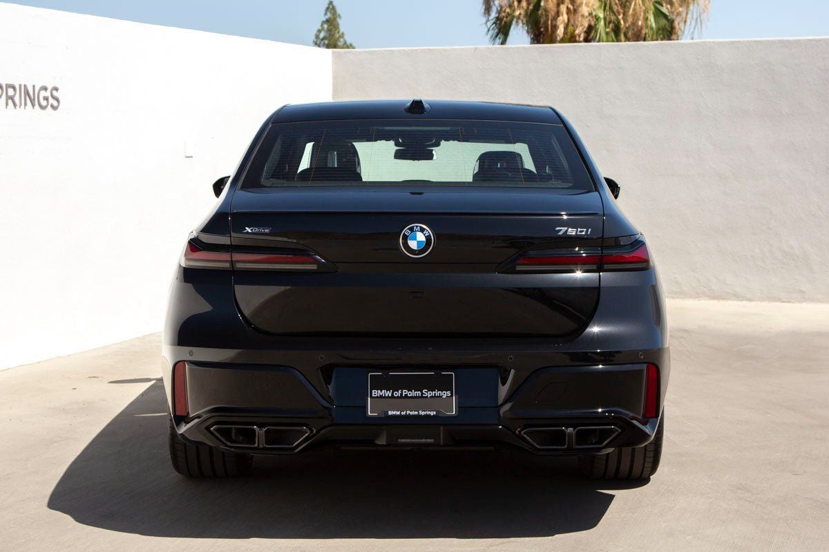 2025 BMW 760i 760i xDrive