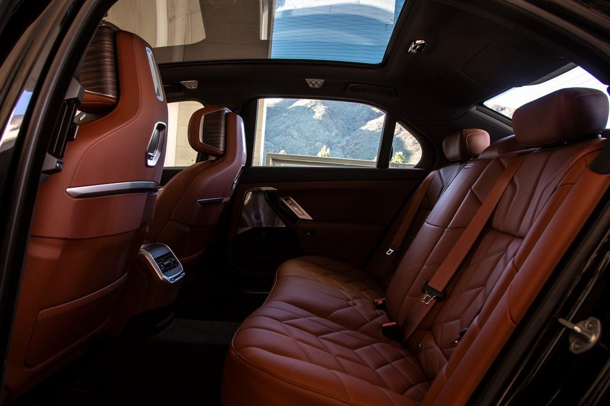 2025 BMW 750e xDrive 750e xDrive