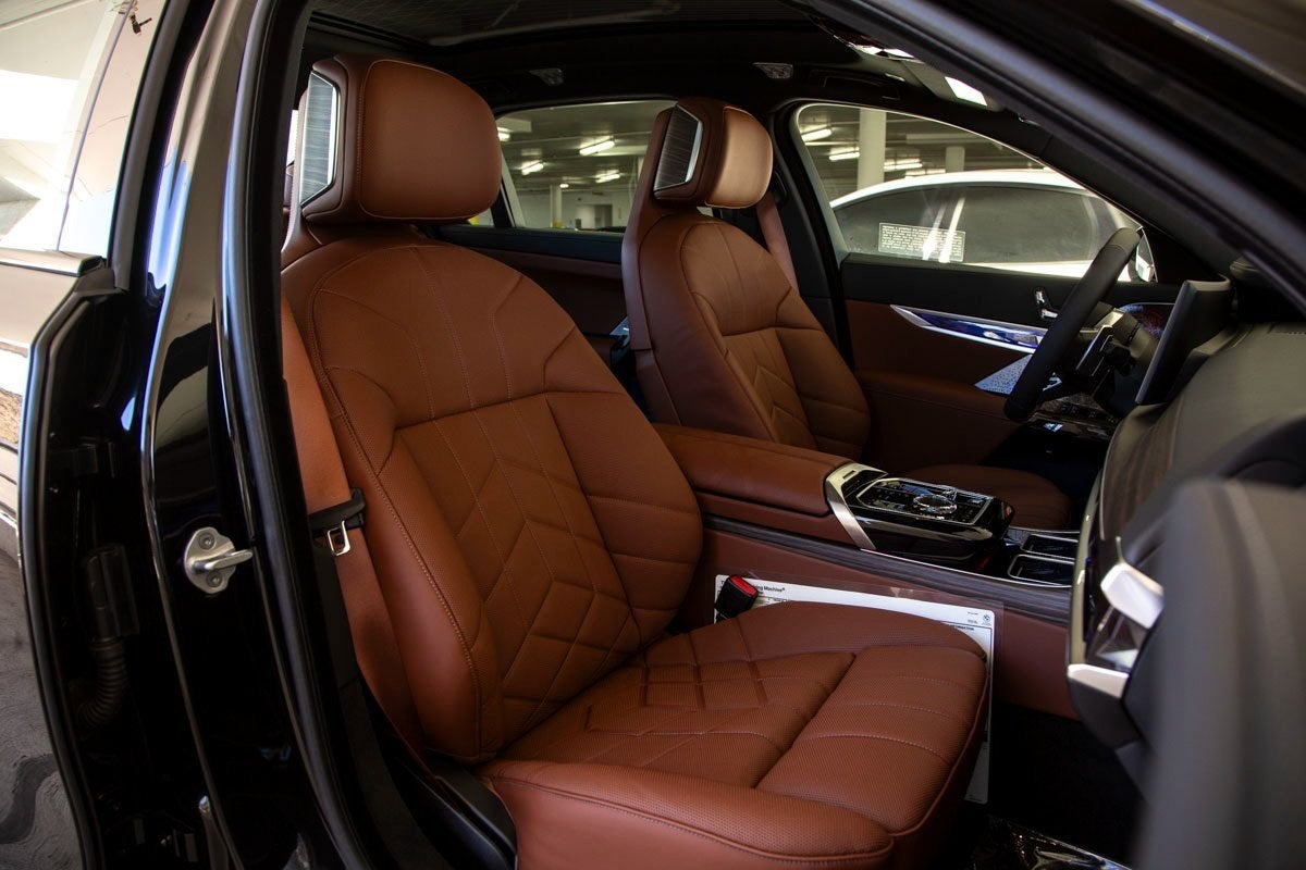 2025 BMW 750e xDrive 750e xDrive